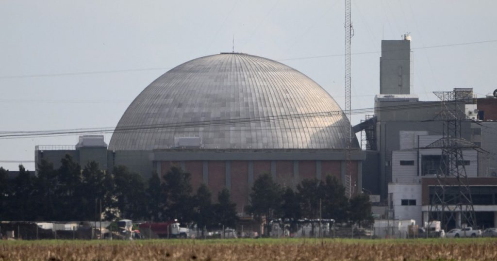 Argentina își propune un nou reactor nuclear: O investiție privată de 1,2 miliarde de dolari într-un context economic turbulent