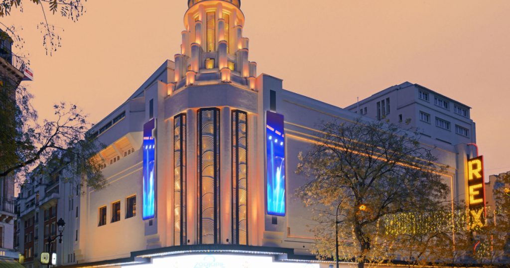 Le Grand Rex: Vânzarea Scaunelor Iconice și Impactul Asupra Cinematografiei Moderne