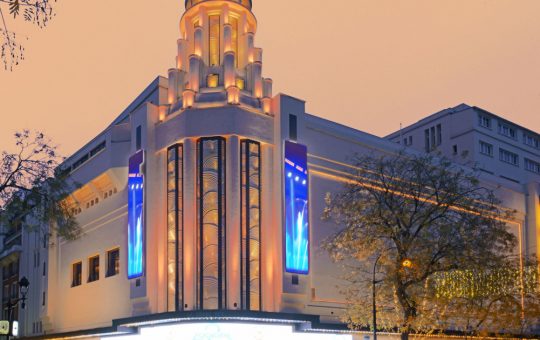 Le Grand Rex: Vânzarea Scaunelor Iconice și Impactul Asupra Cinematografiei Moderne