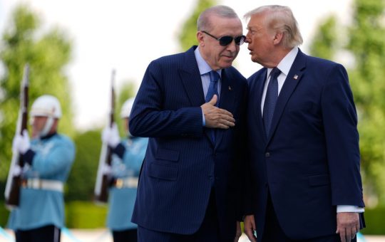 Donald Trump și dezamăgirea față de NATO: O analiză a contextului geopolitic și a implicațiilor pe termen lung