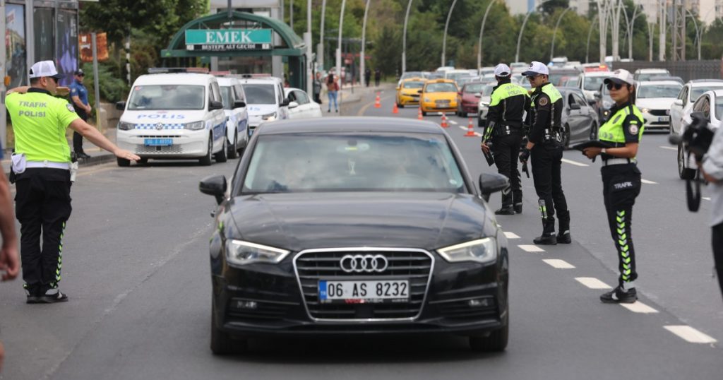 Reprimarea libertății presei în Turcia: Arestarea jurnaliștilor înainte de summitul NATO la Ankara