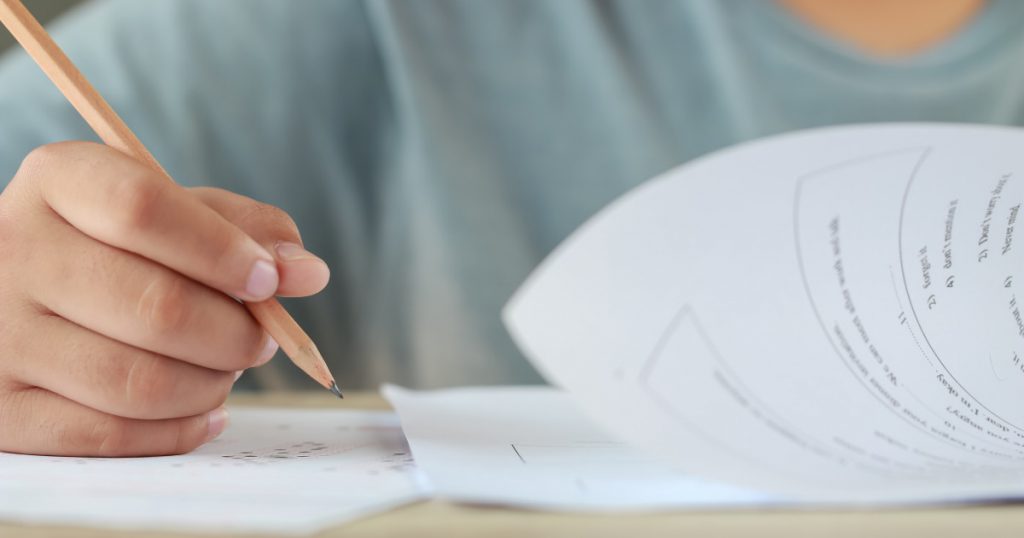 Regulile Bacalaureatului 2026: Ce Trebuie Să Știe Elevii Despre Contestații și Consultarea Lucrărilor