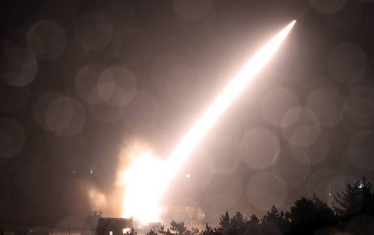 Ucraina și Rusia: O noapte de intensificare a conflictului în preajma Summitului NATO