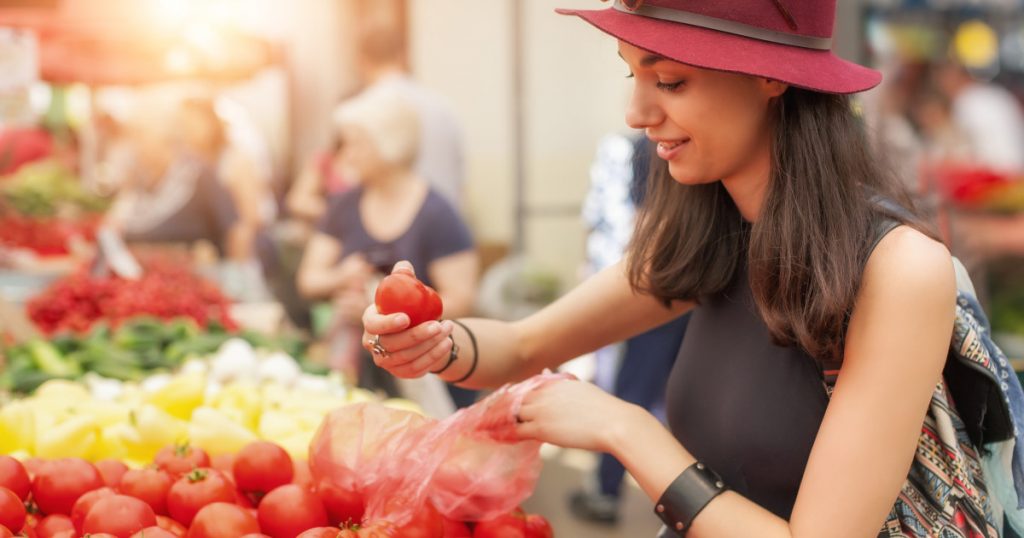 Pericolele Alimentației: 70.000 de Români Spitalizați Anual din Cauza Alimentelor Alterate