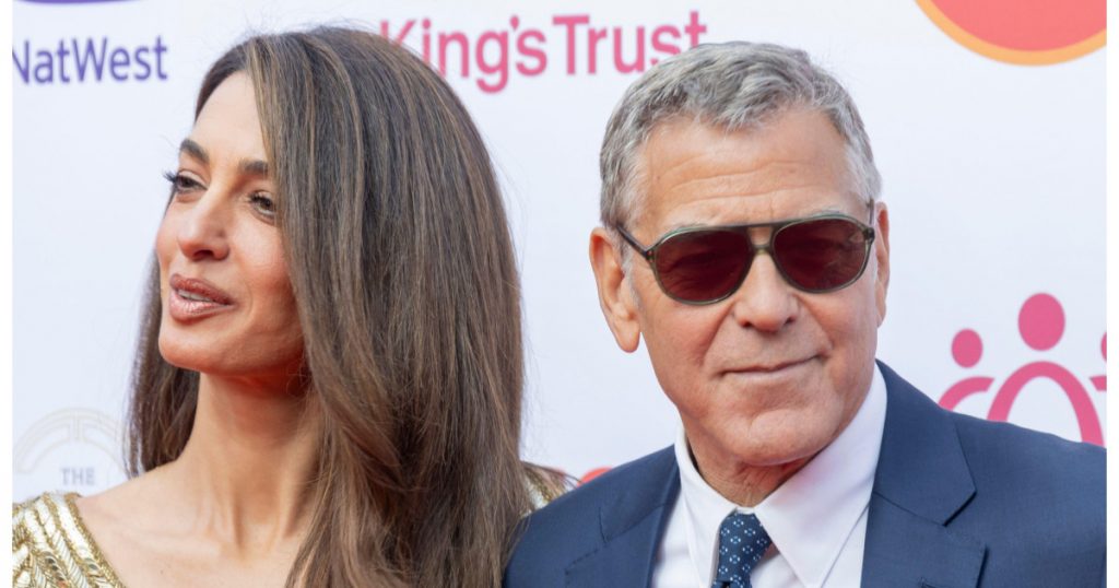 George Clooney: O Legendă a Cinematografiei Premiată cu Leul de Aur la Festivalul de Film de la Veneția