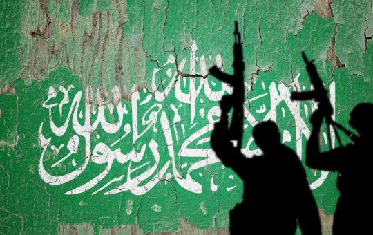 Schimbări Majore în Conducerea Gaza: Anunțul Hamas privind Desființarea Administrației de 20 de Ani și Implicațiile Sale