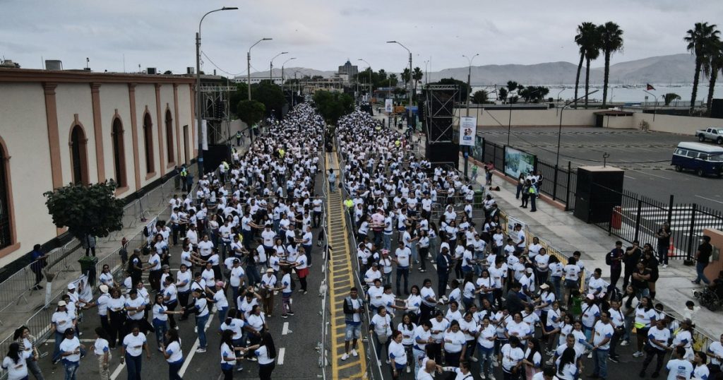 Peru Scrie Istorie: Recordul Mondial Guinness pentru Cel Mai Mare Curs de Dans Salsa