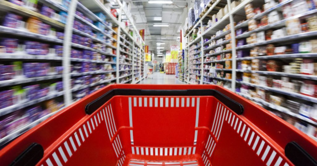 Declinul Vânzărilor în Comerțul cu Amănuntul: Analiză și Implicații pentru Economia Românească