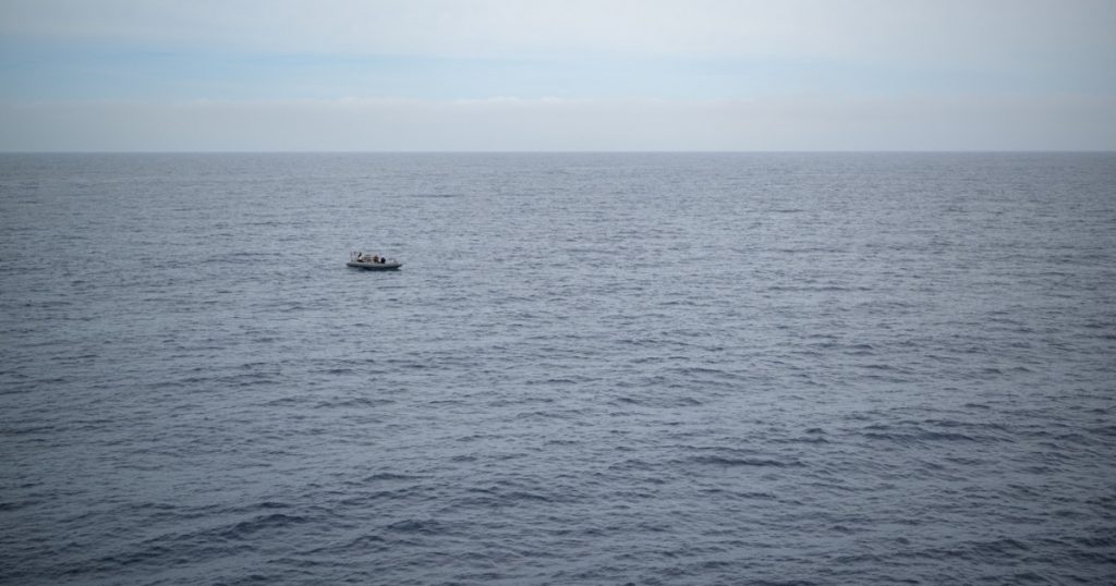 Surviving the Storm: The Incredible Journey of a Fisherman Lost at Sea