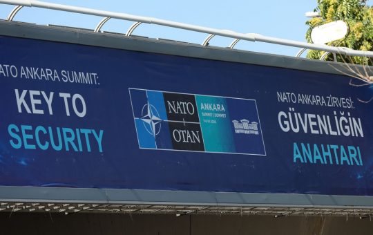 Arestările din Turcia înainte de summitul NATO: O analiză a contextului politic și social