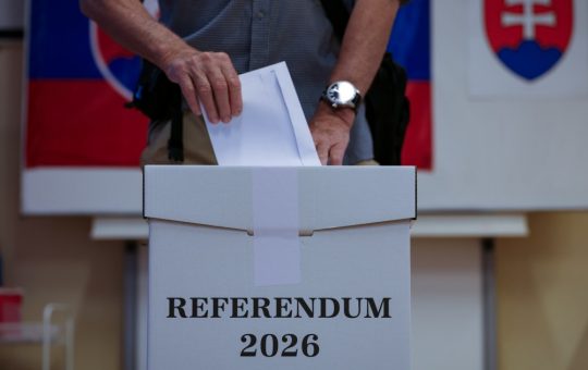 Eșecul referendumului din Slovacia: O analiză a absenței electorale și a corupției sistemice