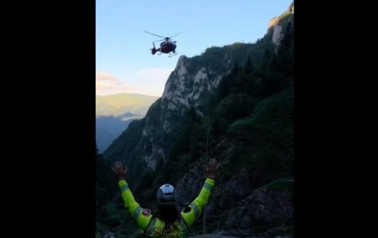Salvarea Turiștilor din Bucegi: O Lecție despre Siguranța în Munte