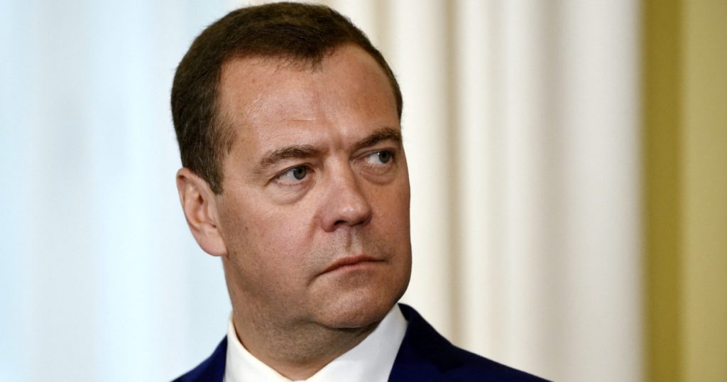 Dmitri Medvedev și Legitimarea Sancțiunilor: O Analiză a Declarațiilor Sale și Implicațiile Geopolitice