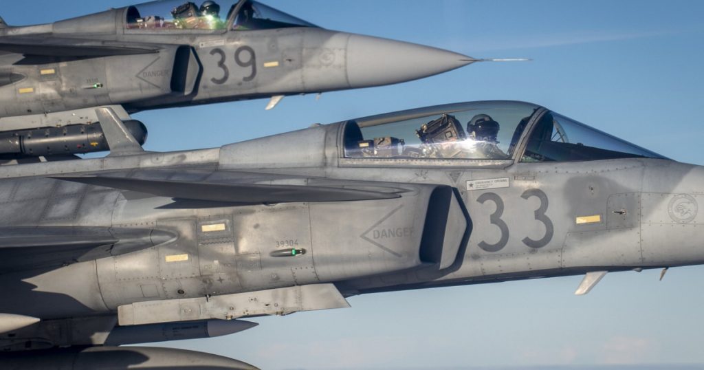 Interceptarea unui avion chinezesc: Contextul și implicațiile ridicării avioanelor de luptă ungare la granița cu România