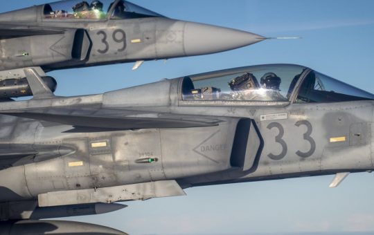 Interceptarea unui avion chinezesc: Contextul și implicațiile ridicării avioanelor de luptă ungare la granița cu România