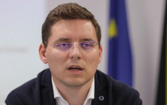 Raportul României cu Uniunea Europeană: O Analiză a Contribuțiilor și Beneficiilor în Contextul Viitorului European