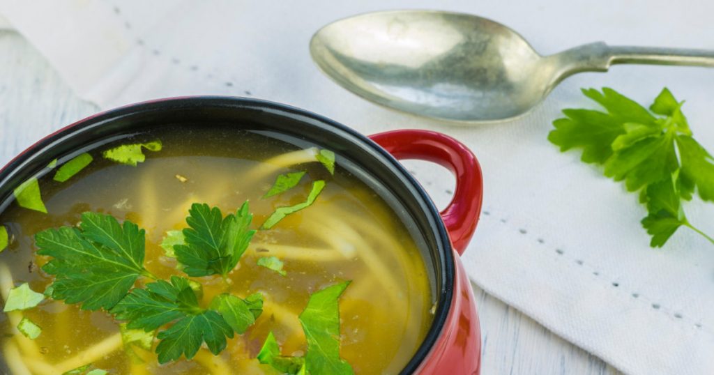 Tăițeii cu ouă: O tradiție culinară românească recunoscută oficial în Registrul Rețetelor Consacrate