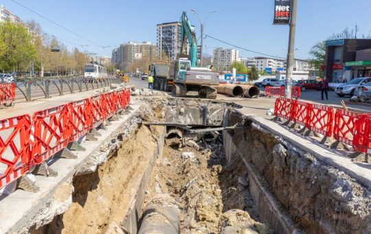 Provocările termoficării din București: Mii de blocuri fără apă caldă în iulie și perspective asupra modernizării rețelei
