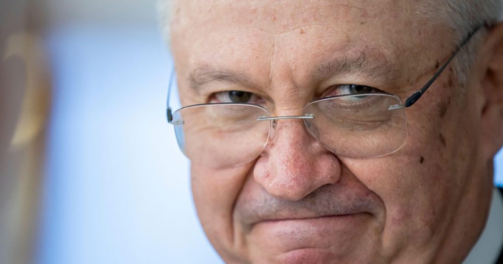 Demisia surprinzătoare a lui Alexandru Munteanu: Context, motive și implicații pentru Republica Moldova