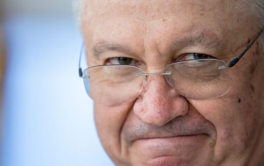 Demisia surprinzătoare a lui Alexandru Munteanu: Context, motive și implicații pentru Republica Moldova