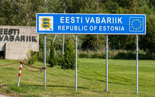 Estonia își întărește apărarea națională: Cetățenii NATO pot acum să contribuie la Liga Apărării