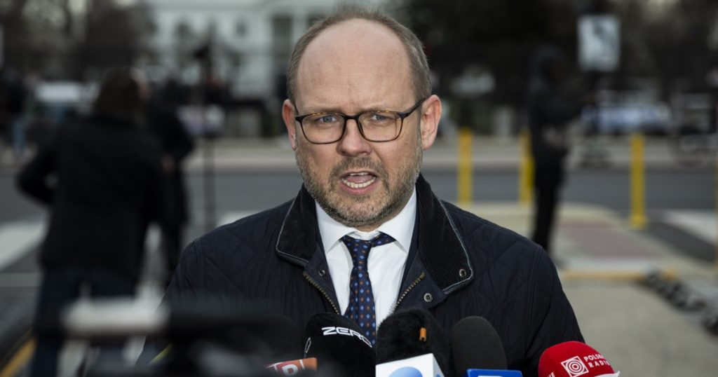 Polonia și Prezența Permanentă a Trupelor Americane: O Decizie cu Implicații Geopolitice Profunde