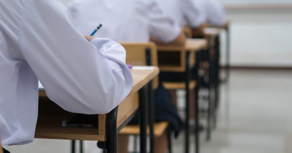 Bacalaureatul 2026: O privire detaliată asupra subiectelor la profilul real și implicațiile acestora