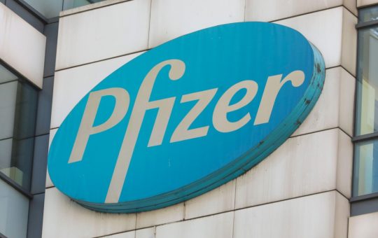 Controversa executării silite inițiate de Pfizer: Ce înseamnă pentru România și Romatsa?