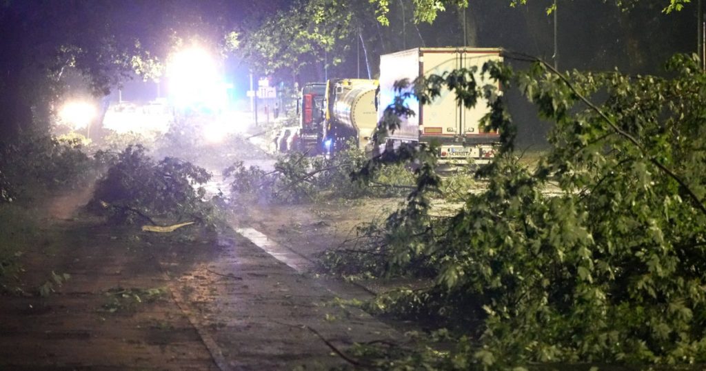 Furtuni devastatoare în România și Polonia: O analiză a impactului climatic și social