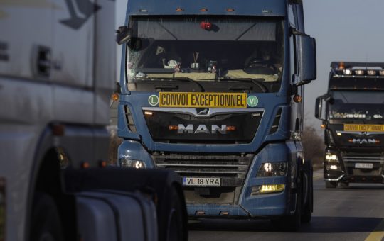 Noua Taxă de Drum în Olanda: Impactul Asupra Transportatorilor Români și Perspectivele Viitorului