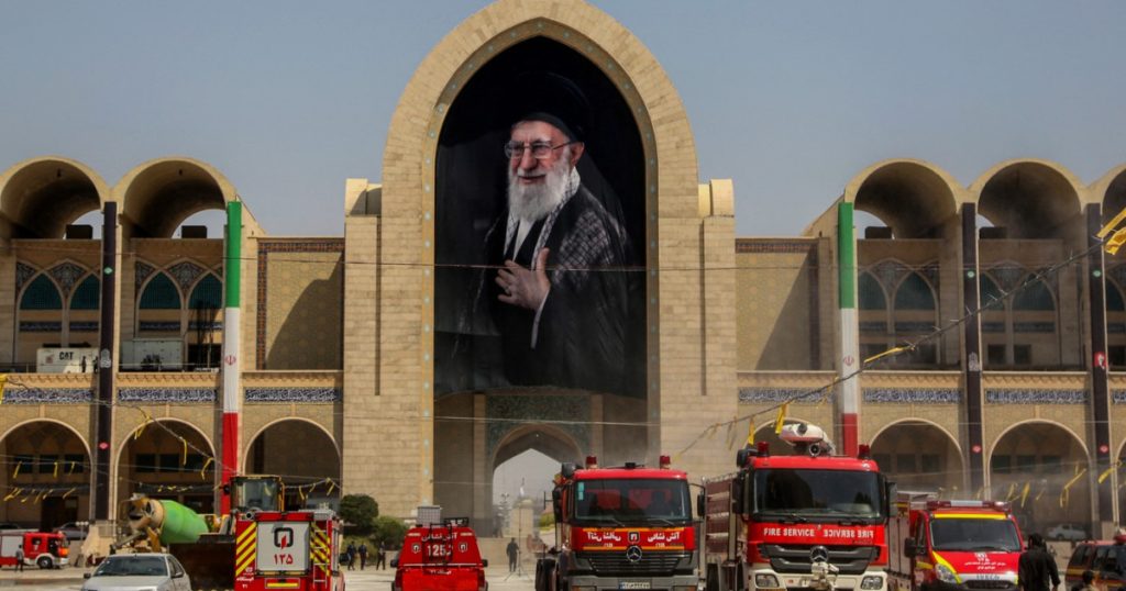 Ceremonii funerale fără precedent în Iran: Moartea lui Ali Khamenei și impactul asupra națiunii