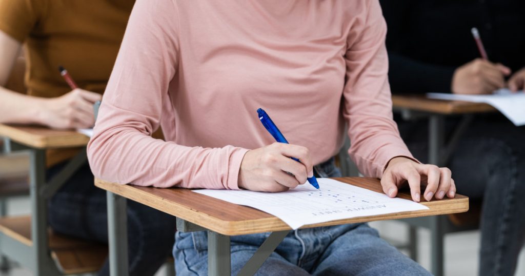 Examenele de Bacalaureat 2026: Provocările și Soluțiile pentru Elevii Care Întârzie