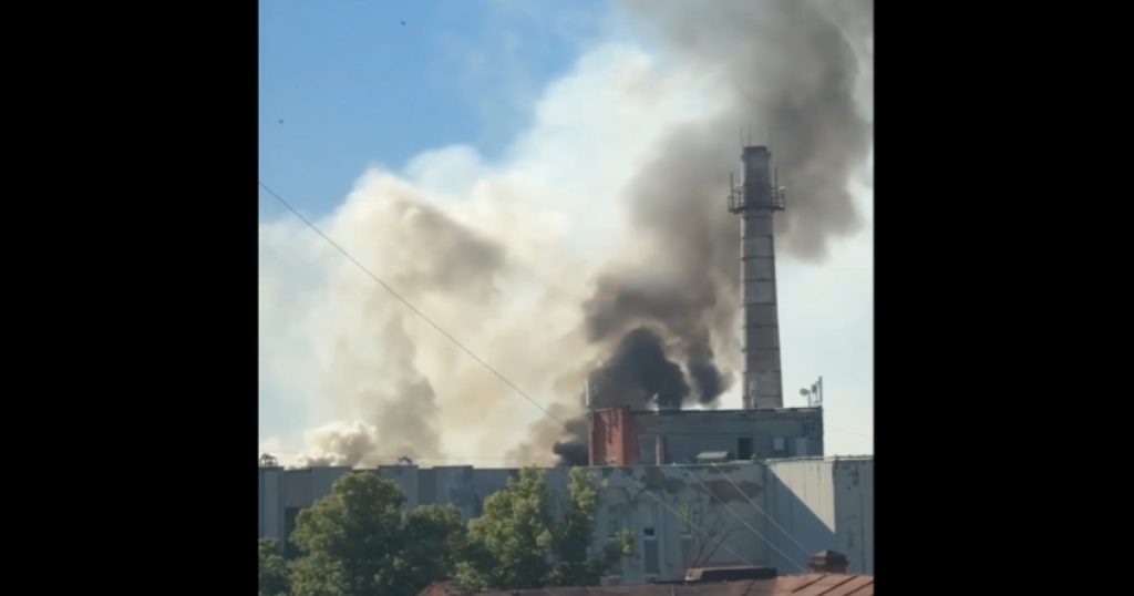 Ucraina Își Extinde Operațiunile pe Terenul Rus: O Analiză a Atacurilor Asupra Rafinăriilor și Implicațiile Acestora