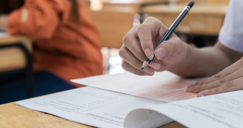 Bacalaureatul 2026: Analiza Baremului de Corectare la Istorie și Impactul Asupra Educației Românești
