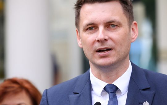 Sesiunea Extraordinară a Parlamentului: O Necesitate pentru PNRR și Viitorul României