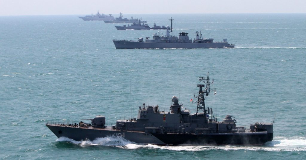 Exerciții NATO în Largul Coastelor SUA: O Analiză a Tensiunilor Politice și Militare în Contextul Administrației Trump