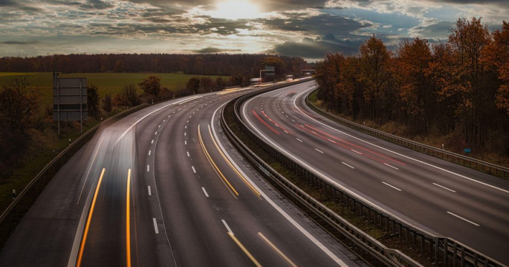 Autostrada Unirii A8: O Nouă Epocă pentru Infrastructura Rutieră din România
