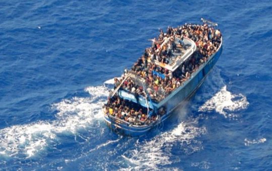 Analiza rutelor de imigrație ilegală în Uniunea Europeană: Impactul scăderii migranților și provocările persistente