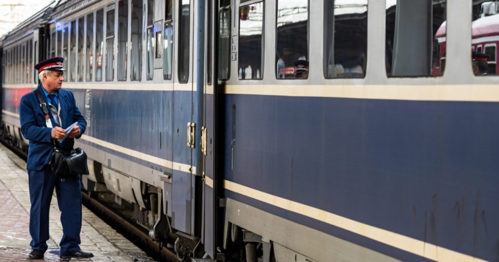Întârzierile trenurilor pe ruta București-Ploiești-Brașov: O analiză a problemelor infrastructurii feroviare din România