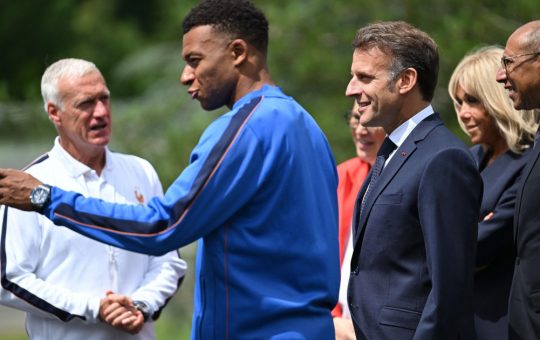 Emmanuel Macron și Cupa Mondială 2026: O tradiție a susținerii naționale în fotbal