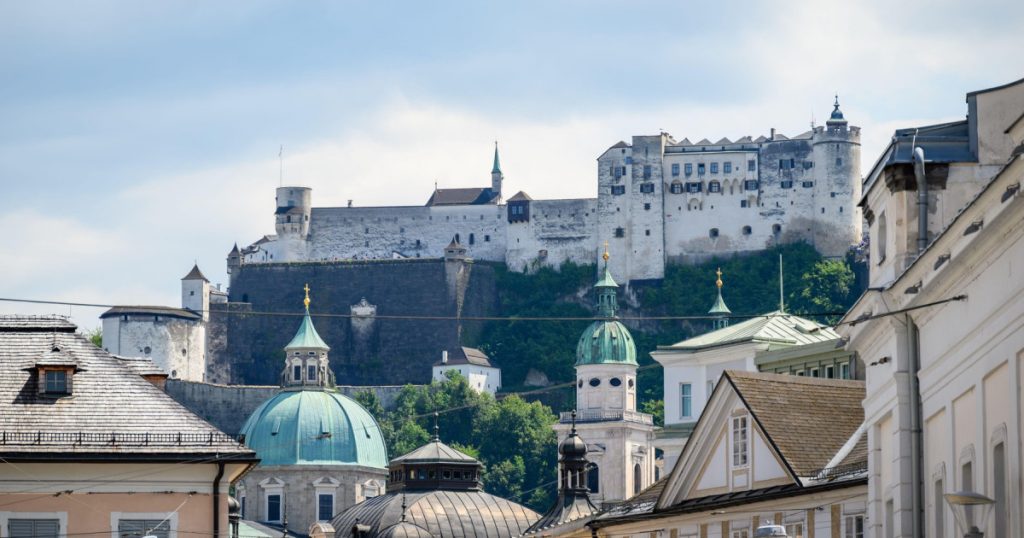 Salzburg interzice accesul mașinilor în centrul istoric pe timpul verii: O măsură necesară sau o restricție exagerată?