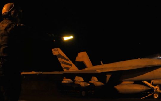 Strâmtorile Conflictului: America și Provocările de la Ormuz