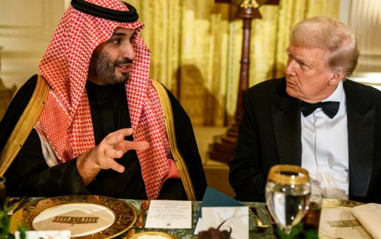 Acordul Nuclear dintre Arabia Saudită și SUA: O Analiză Detaliată asupra Implicațiilor pentru Orientul Mijlociu și Rolul lui Mohammed bin Salman