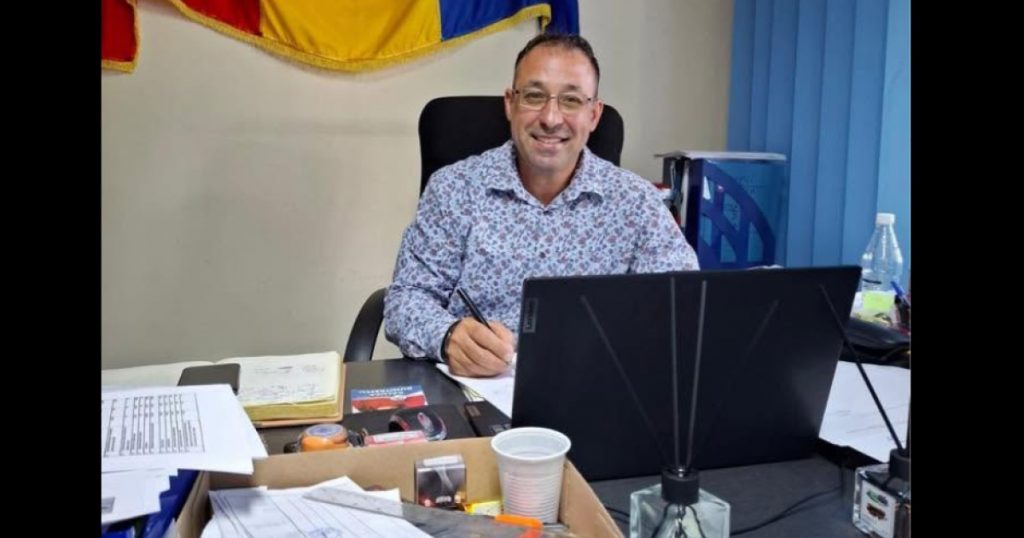 Controversele din Primăria Grindu: Primarul PSD și Scaunele cu Masaj în Contextul Austerității