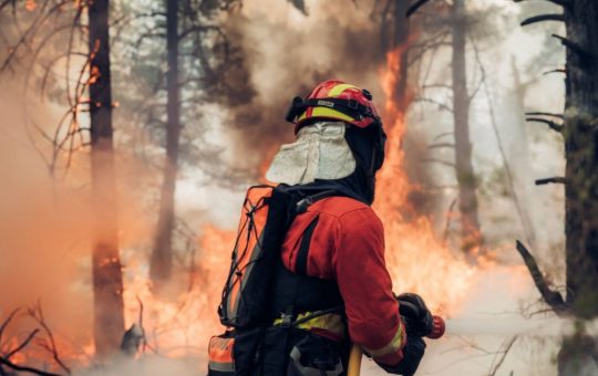 Incendiile devastatoare din Spania: O luptă împotriva flăcărilor care amenință vieți și comunități
