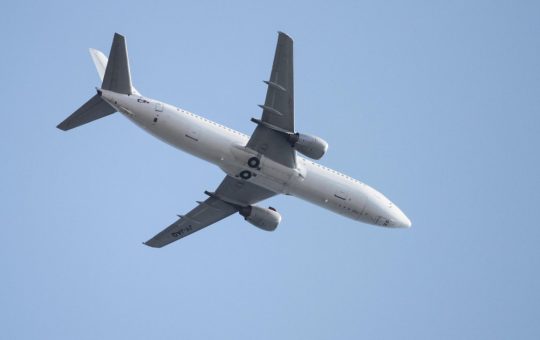 Tensiuni în Spațiul Aerian: Impactul Recomandărilor UE asupra Zborurilor Peste Iordania