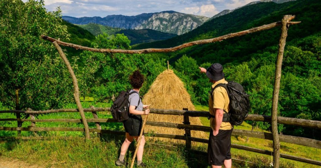 Mersul pe jos: O soluție subestimată pentru sănătatea mentală a românilor