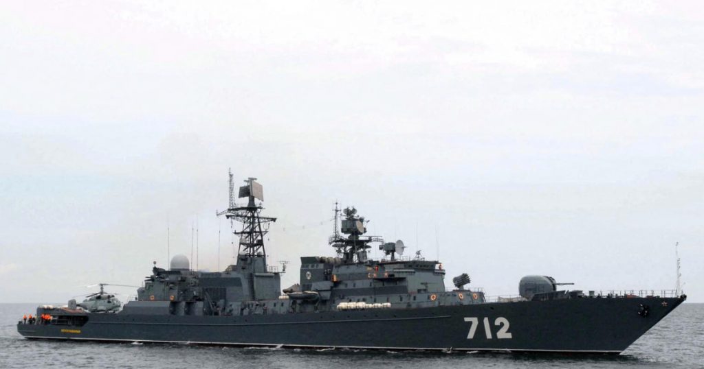 Tensiuni Maritime: Exercițiul Rus de Muniție Reală în Apropierea Marii Britanii și Impactul Asupra Relațiilor Internaționale