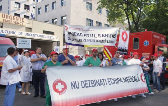 Protestul Federației „Solidaritatea Sanitară”: O cerere urgentă pentru modificarea legii salarizării în sistemul sanitar