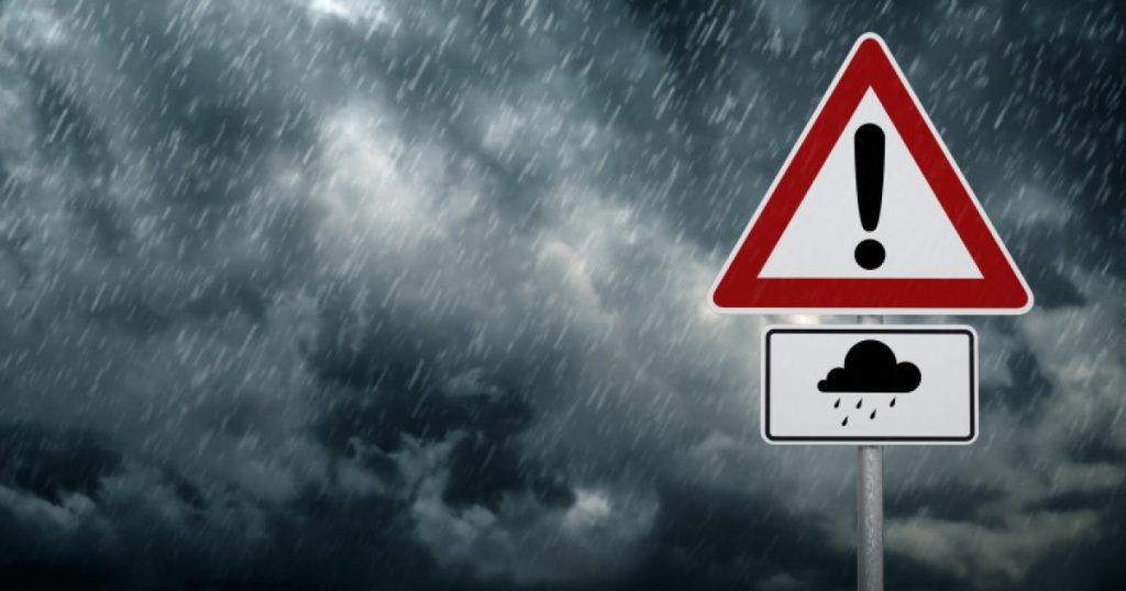 Furtuni și vijelii: Impactul alertelor meteo asupra României și provocările viitoare